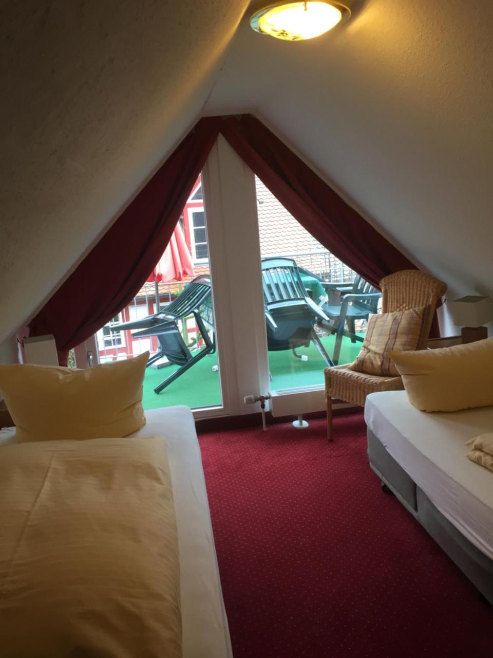 אוברלינגן Hotel Garni Wiestor מראה חיצוני תמונה